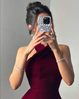 فستان سهرة مخمل راقي طويل لون عنابي