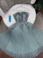 فستان أخضر نعناعي تطريز بالمسة فخامة