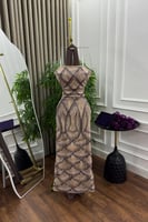 فستان سهرة بني فخم مطرز خرز