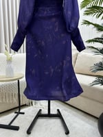 فستان سهره قصير بأكمام طويلة واسعة باللون البنفسجي...