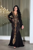 جلابية فخمة سوداء بتطريز يدوي فاخر