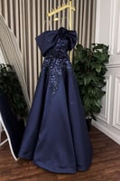 فستان سهرة فاخر بلون كحلي بتصميم أوف شولدر - فساتي...