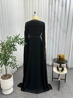 جلابية ملكية سوداء بتطريز ذهبي فاخر