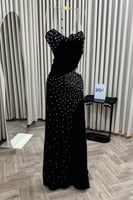 فستان سواريه أسود فاخر فساتين سهره الإمارات 2026