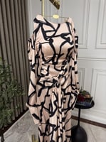 فستان ميدي أبيض للتخرج