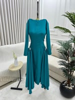 فستان للعيد أنيق بثلاثة ألوا