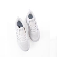 حذاء نيو بالانس الأبيض رجالي