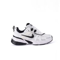 حذاء نايك نسائي ابيض في اسود