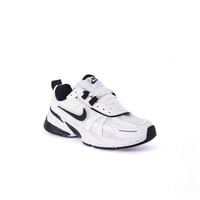 حذاء نايك نسائي ابيض في اسود