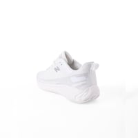 حذاء نيو بالانس الأبيض رجالي