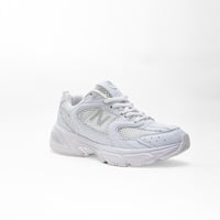 حذاء نيوبالانس ابيض نسائي