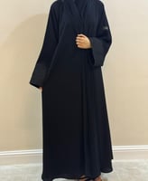 عباية نون تطريز اسود