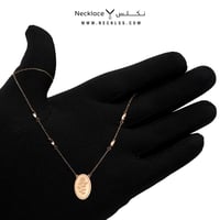 قلادة ذهب عيار 21 تصميم وردة بيضاوي (NC.5705)