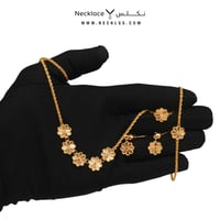 طقم ذهب نسائي أنيق بتصميم أزهار عيار 21 (TK.5215)