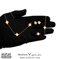 طقم ذهب عيار 21 تصميم زهري فاخر ولمسة أنثوية متكام...