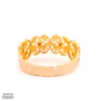خاتم ذهب عيار 21 تصميم زهور متناسقة بلمسة فخمة (RN...