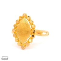 خاتم ذهب عيار 21 تصميم بيضاوي مع اطار زخرفي فاخر (...