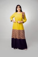 جلابية لمسة أنوثة وأناقة عصرية