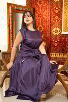 بدله فاخرة بلون ملكي ناعم