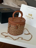 شنطة كوتش درجة أولى