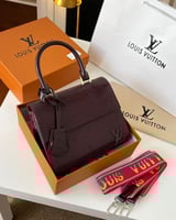 شنطة ال في درجة أولى