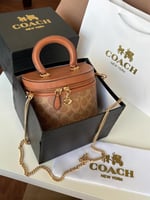 شنطة كوتش درجة أولى