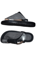 حذاء وطني مخمل