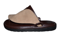 حذاء وطني مخمل