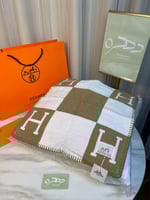 بطانية هيرمس أفالون مع غطاء مخدة - جملي