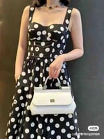 فستان كورسيه من دولتشي آند غابانا مع طبعة منقطة