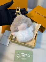 تعليقة الحقيبة ماي فيفيان من لويس فويتون