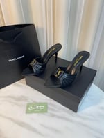 صندل بابيلون ميول بكعب 9 سم من سان لوران