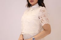 فستان جبير مزين بورود بياقة قلاب