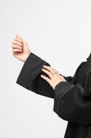 عباية ربع كلوش بتطريز مموج من الامام - 11069