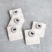 توزيعات معمول مسك النخبة 3 جرام مع كرت ابيض (بدون...