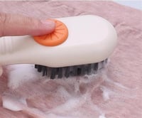 فرشاة تنظيف الأحذية بتصميم الضغط وحجم صغير وسهل ال...