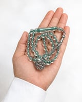 اخضر شفاف