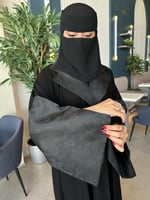 عبايه نص كلوش ملكي +طرحه+نقاب