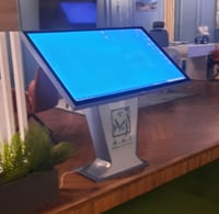 43 بوصة شاشة VIP مائلة لمس تستخدم للعروض التفاعلية...