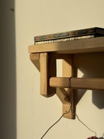 رف خشبي بقاعده للتعليق #44