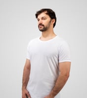 فنيلة داخلية رجالية قطن دائري أبيض ( من شادن )