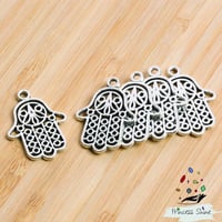 737 - تعليقة كف فضي | جملة