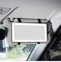 مرآة مضيئة في شماسة السيارة