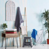 سلة غسيل معدنية سهلة الاستخدام