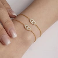 اسوارة لانا-ذهبي