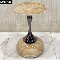 طاولات خدمة متعددة الألوان