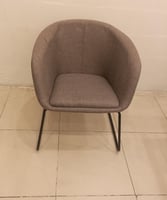 كرسي قماش بني