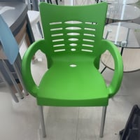 كراسي فايبر عدة الوان