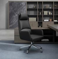 كرسي متحرك فخم لون أسود