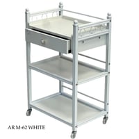 عربية تقديم عدة الوان